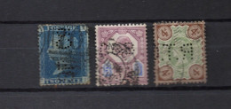 Grande-Bretagne UK  3 Timbres  Perforés  Perfins - Perforés