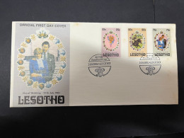 11-4-2024 (1 Z 39) 1 FDC - Lesotho - Prince Charles (now King Charles) & Lady Diana Spencer Royal Wedding - Familles Royales