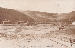 C18- OCKRIDA - ROUTE DE MONASTIR (CARTE PHOTO DE LE 24 OCTOBRE 1918) PONT - ATTELAGE - ALBANIE - 2 SCANS - Albanië