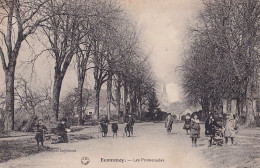 O2-72) ECOMMOY - LES PROMENADES -  ( ANIMEE - HABITANTS - 2 SCANS ) - Ecommoy