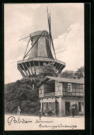 AK Potsdam, Historische Windmühle Mit Schutzmann  - Windmühlen