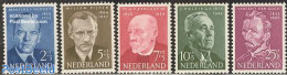 Netherlands 1954 Famous Persons 5v, Unused (hinged), Performance Art - Music - Art - Authors - Self Portraits - Vincen.. - Unused Stamps