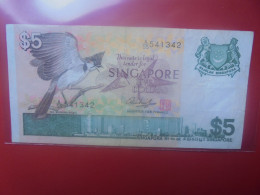 SINGAPOUR 5$ 1976 Circuler (B.33) - Singapur