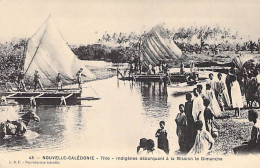 Nouvelle Calédonie - Thio - Indigènes Débarquant à La Mission Le Dimanche - Canaques - Carte Postale Ancienne - New Caledonia