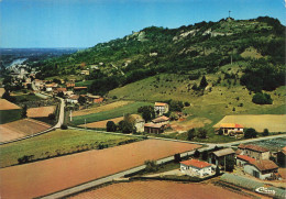 Nicole , Près Aiguillon * Vue Aérienne Du Village Et La Croix Du Pech De Berre - Andere & Zonder Classificatie