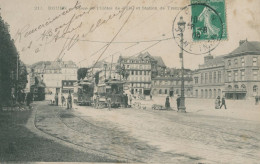 76 ROUEN - Place De L'Hotel De Ville Et Station De Tramway - état - Rouen