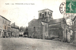 Pouzauges : La Place De L'églsie - Pouzauges