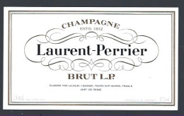 Etiquette Champagne Brut LP Laurent Perrier Tours Sur Marne  Marne 51 Avec Sa Collerette - Champagner