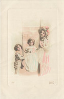 FANTAISIES - Une Femme Avec Ses Deux Enfants - Colorisé - Carte Postale Ancienne - Mujeres
