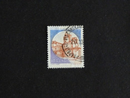 ITALIE ITALIA YT 1582 OBLITERE - CHATEAU CALDORESCO VASTO - 1981-90: Used