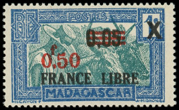 ** MADAGASCAR 241c : 0f50 Sur 0,05 Sur 1c. Bleu Clair Et Vert-bleu, TB - Other & Unclassified