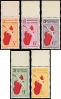 ** MADAGASCAR PA 18 Et 21/24 : Variété Cadre Gauche Barré, Tous Bdf, TB, Cote Maury - Andere & Zonder Classificatie