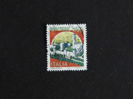 ITALIE ITALIA YT 1694 OBLITERE - CHATEAU DE MONTECCHIO - 1981-90: Used