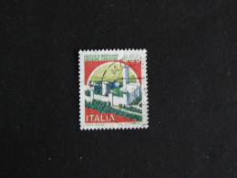 ITALIE ITALIA YT 1694 OBLITERE - CHATEAU DE MONTECCHIO - 1981-90: Gebraucht