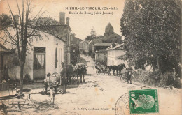 Nieul Le Virouil * Rue Et Entrée Du Bourg , Côté Jonzac * Attelage De Boeufs * Machine Agricole * Nieuil - Other & Unclassified