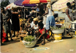 Gabon Liberville Marche Types Et Scenes - Gabon