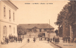 GARGES (Val-d'Oise) - La Mairie - L'Ecole - La Ferme - Carte Toilée - Voyagé (2 Scans) Courtet 13 R Paul Féval Paris 18e - Garges Les Gonesses