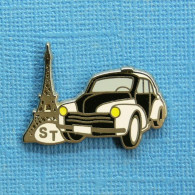 1 PIN'S /  ** RENAULT 4CV PIE / SÉCURITÉ DU TERRITOIRE / POLICE PARISIENNE / 1955 ** . (COINDEROUX). - Polizei