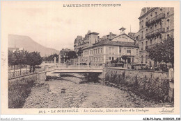 AJMP3-0239 - POSTE - LA BOURBOULE - LES CARIATIDES - L'HOTEL DES POSTES ET LA DORDOGNE - Post & Briefboten