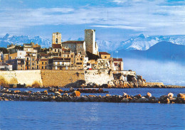 ANTIBES La Vieille Ville Devant Les Alpes  23 (scan Recto Verso)MA002VIC - Antibes