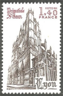351 France Yv 2132 Cathédrale Saint Jean Lyon Cathedral MNH ** Neuf SC (2132-1b) - Kirchen U. Kathedralen