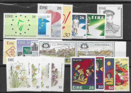 Ireland Mnh ** Sets From 1990 Michel Cat 32,50 Euros (2 Scans) - Nuovi