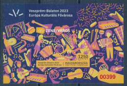 ** 2023 Veszprém-Balaton Európa Kulturális Fővárosa Vágott Blokk Piros Sorszámmal - Andere & Zonder Classificatie