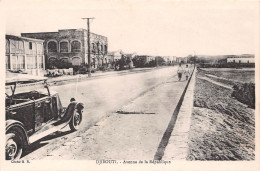 DJIBOUTI AVENUE DE LA REPUBLIQUE  RENAULT 27(scan Recto-verso) MA176 - Djibouti