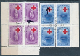 O 1957 Postás Kórház 1Ft+50f és 3Ft+1,50Ft ívsarki/ívszéli 4-es Tömb, Benne 1-1 Tévnyomat - Autres & Non Classés