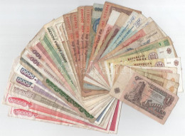 35db-os Vegyes, Külföldi Bankjegytétel, Közte India, Moldova, Románia, Jugoszlávia, Oroszország, Szovjetunió T:F,VG 35pc - Unclassified