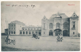 T2/T3 1915 Arad, Pályaudvar, Vasútállomás. Montázs Autókkal / Railway Station. Montage With Automobiles (EK) - Ohne Zuordnung