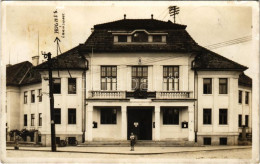 T2/T3 Losonc, Lucenec; Okresny Urad / Kerületi Hivatal / District Office + "1938 Losonc Visszatért" So. Stpl. (EK) - Ohne Zuordnung