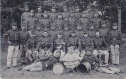 T2 1907 Budapest, Magyar Honvéd Gyalogosok, Katonai Csoportkép Tábori Szakáccsal / Hungarian Infantry Unit, Group Photo - Sin Clasificación