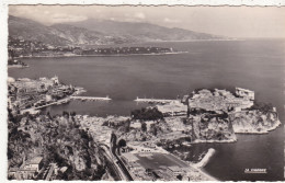 MONACO.  CPA. VUE GENERALE. AU LOIN LE CAP MARTIN ET L'ITALIE..ANNEE 1957 + TEXTE + TIMBRE - Multi-vues, Vues Panoramiques