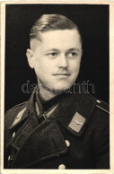 ** T2/T3 Military WWII, Soldier Of The Luftwaffe, Photo (Rb) - Unclassified