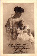 ** T2 Duchess Cecilie Of Mecklenburg-Schwerin With Her Child - Unclassified