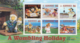 Alderney MNH Minisheet - Marionnettes