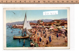 20414  VIAREGGIO SPIAGGIA ANIMATISSIMA BARCA VELA  1928 - Viareggio