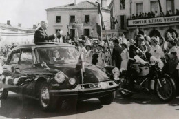 [33] Gironde > Langon 15 Avril 1961 Visite Du Gal De Gaulle  Reproduction Photographie Archives Journal Sud Ouest - Langon