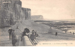 76    .    N° 202688       .     MESNIL - VAL    .LES FALAISES ET LA PLAGE - Mesnil-Val