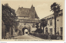 17 -  JONZAC  ( Charente Maritime )   - Le Chateau - La Porte Et La Mairie - Jonzac