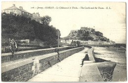 JERSEY - GOREY - Le Chateau Et Le Train - La Corbiere