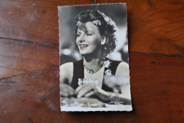 Photo Carte Postale CPA Photographie Ancienne Colorisée Editions PI Greta Garbo Metro Goldwyn Mayer Copyright 1950 - Artistas