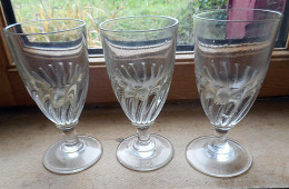 TROIS VERRES BISTROT ANCIEN DIT  A ABSINTHE - Glasses