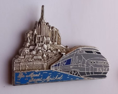 N258 Pin's SNCF TGV Le Mont Saint Michel (gros Pin's) Signé Ballard Achat Immédiat - TGV