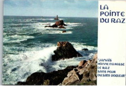 LA POINTE DU RAZ. - Extrême Pointe Et La Phare De La Vieille - Plogoff