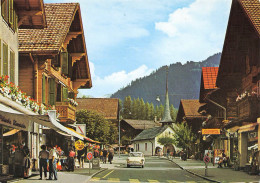 CPSM Gstaad-Dorfstrasse Mit St. Niklauskapelle    L2843 - Gstaad