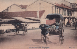 C3-  ASIA - ASIE - SINGAPORE - RIKISHAW  PULLER  - ANIMATION - COULEURS - ( 2 SCANS ) - Singapore