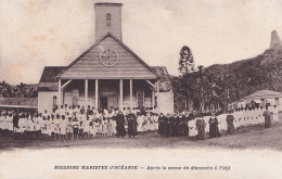 C3- MISSIONS  MARISTES  D ' OCEANIE - APRES  LA MESSE DU DIMANCHE A FIDJI  - ( 2 SCANS ) - Fiji