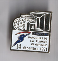 PIN'S  THEME JEUX OLYMPIQUES  LE PARCOURS DE LA FLAMME  14 DECEMBRE 1991 - Olympische Spiele